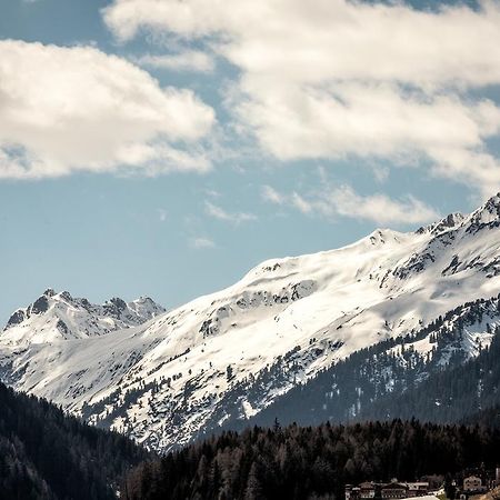 Hotel Garni Ernst Falch Sankt Anton am Arlberg Ngoại thất bức ảnh