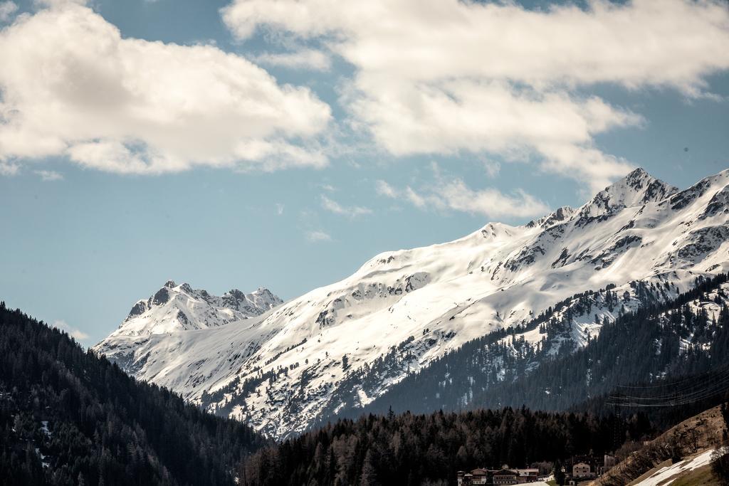 Hotel Garni Ernst Falch Sankt Anton am Arlberg Ngoại thất bức ảnh